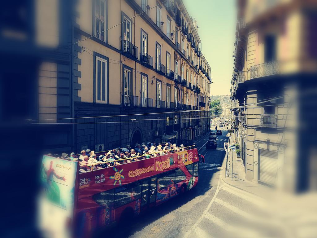 Bed Morelli 49 , Chiaia Naples Exterior photo