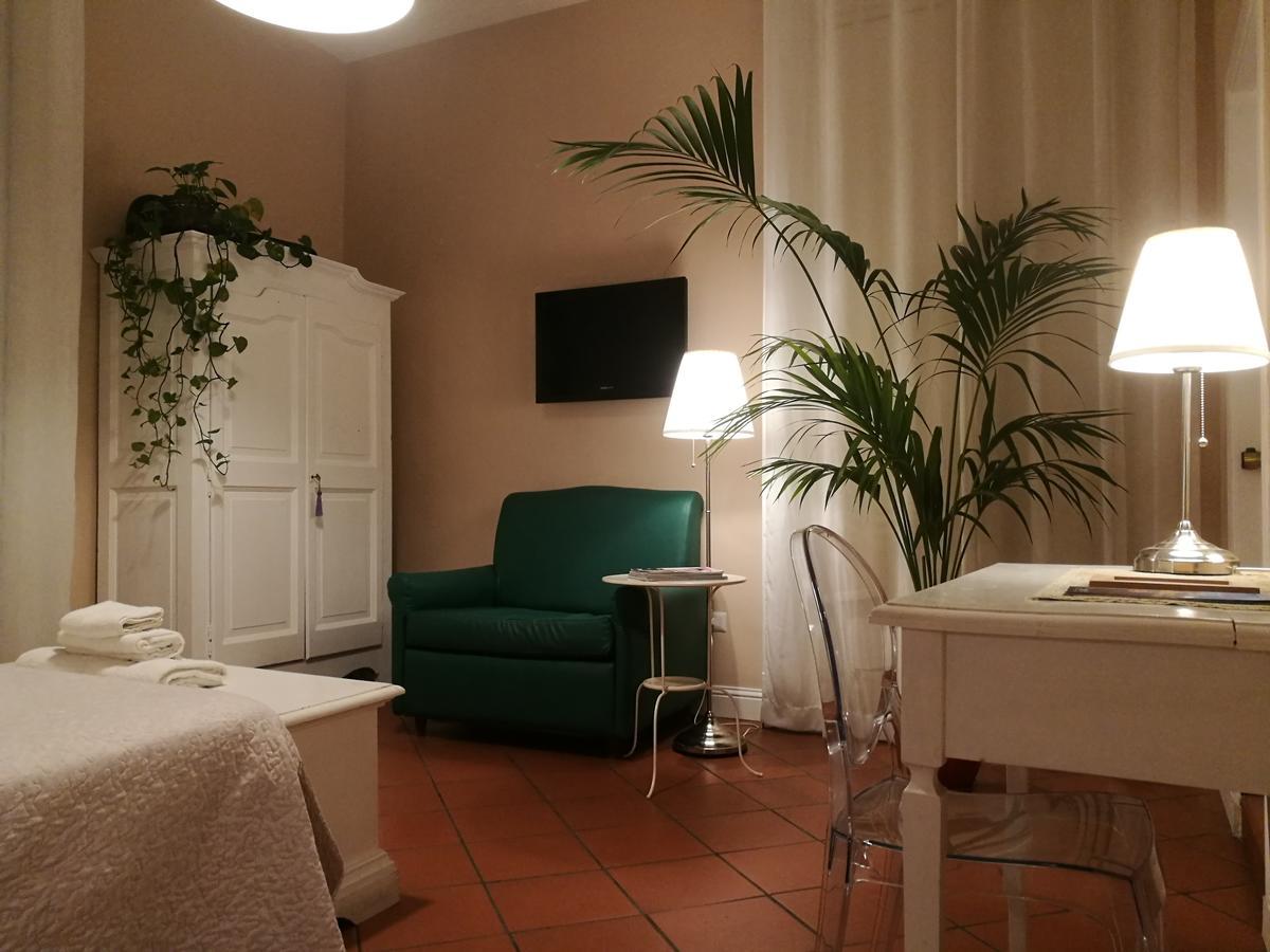 Bed Morelli 49 , Chiaia Naples Exterior photo